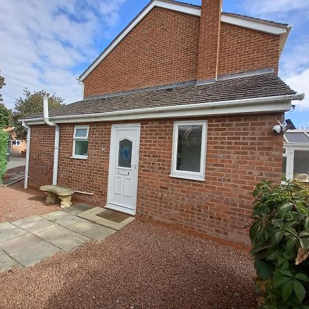 Leominster 3 Bedroom House Parking Garden Private 外观 照片