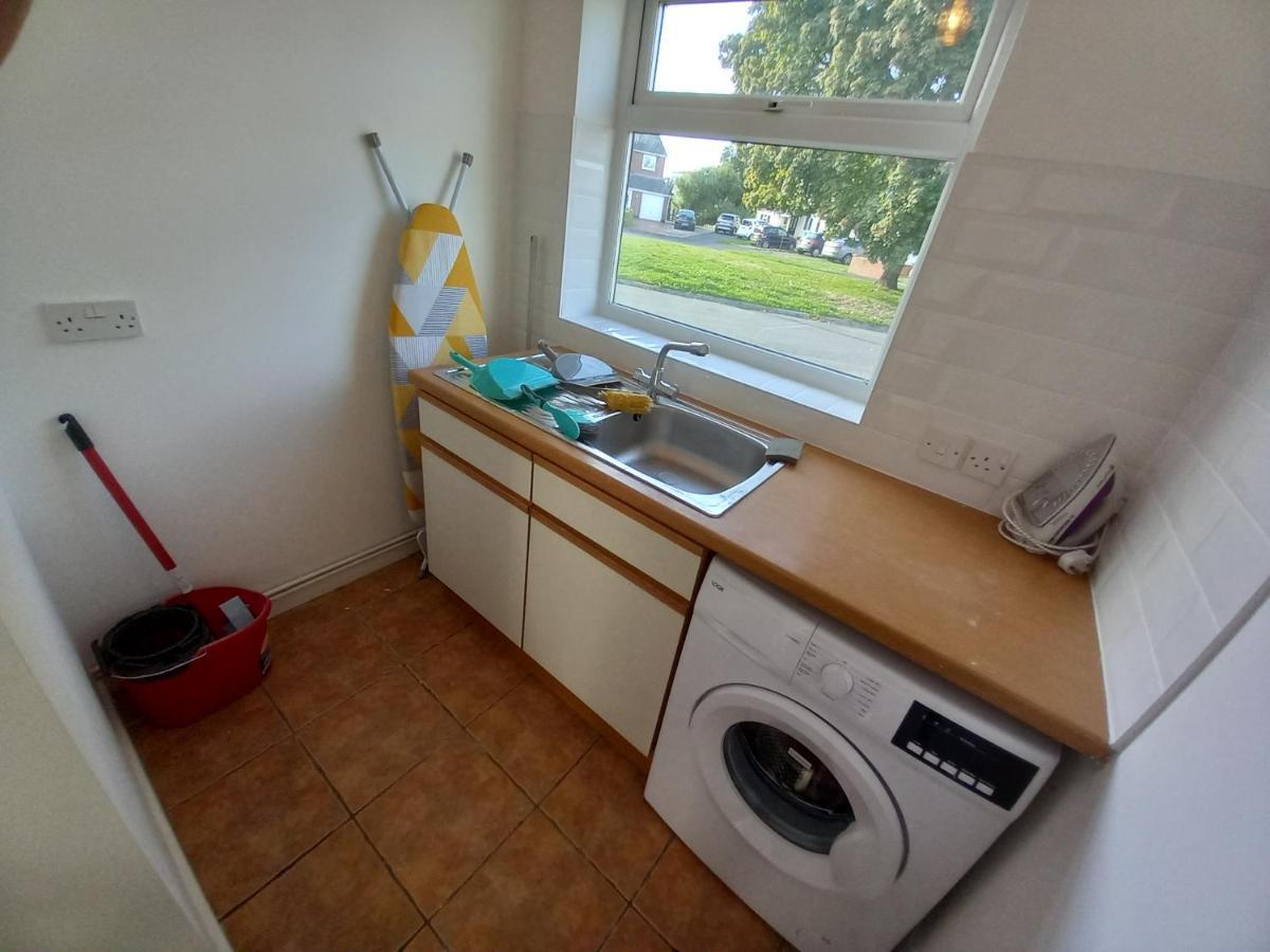 Leominster 3 Bedroom House Parking Garden Private 外观 照片